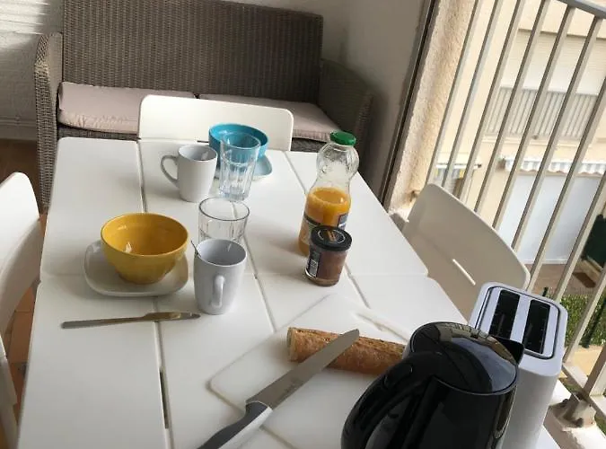 Les Palmiers De Gruissan, T2, Vue Port ! Appartement *